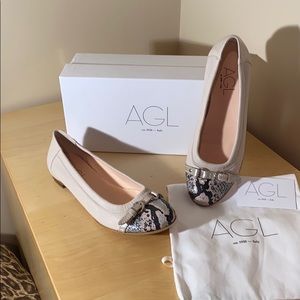 AGL flats, cream with snake toe
